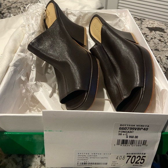 BRAND NEW BOTTEGA VENETA WITH BOX AND TAGS. WEDGE PLATFORM MULES - Picture 1 of 13